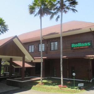 Rollaas Hotel and Resort