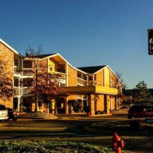 Oaktree Inn & Suites Oklahoma