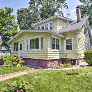 Charming Yonkers Home 10 Mi to Central Park!