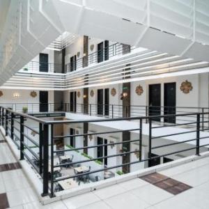 Sans Hotel FiFFa Premiere Malang