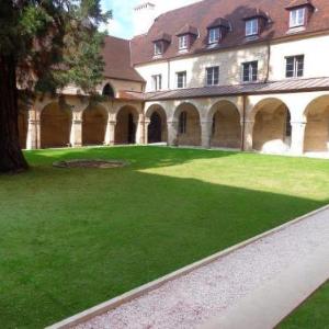 Appart'hôtel Odalys City - Dijon Centre Les Cordeliers