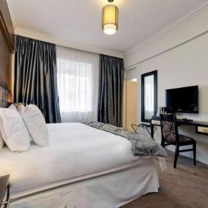 Ascot Hotel