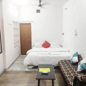Kesher Paying Guest House