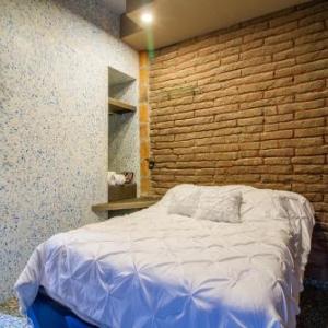 TOLTEQUIDAD Warm Ecostay Near Downtown