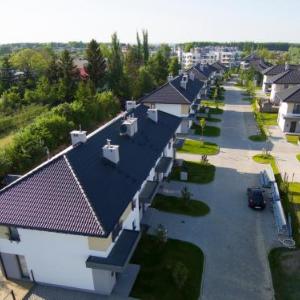 365PAM - Marina i Dom Rodzinny - BASEN ZEWNĘTRZNY KORT TENISOWY SIŁOWNIA PLAC ZABAW BOISKO