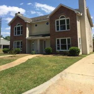 The Parkside Townhome Updated Smoking Allowed