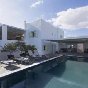 Stunning Beachfront 3BR Villa that has it ALL!