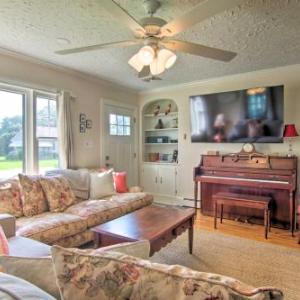 Cozy Cottage with Yard Less Than 2 Mi to Choptank River