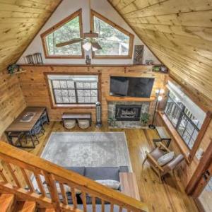 Hillside Log Cabin with Deck and 2 Living Spaces!