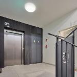 Prague Days - Spacious Apartment with Balcony by the Vltava river in Karlin