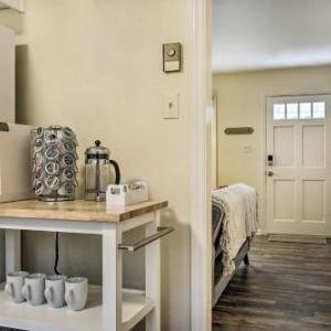 Cozy Getaway 2 Miles to Duke and Dtwn Durham!