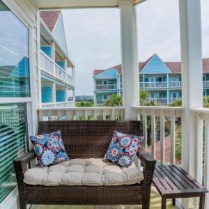 Sandy Toes Great Views at Seascape Just steps to pool and Gulf