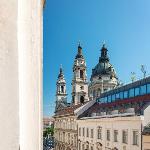 Bright Spacious & Authentic Loft - Basilica View Budapest 