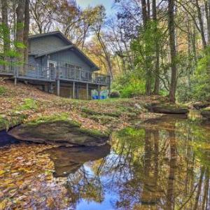 Cottage on A Creek Just Outside of Boone!