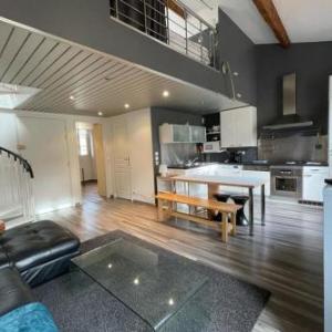 Riouffe 2 bedroom duplex apartment in the center of Cannes