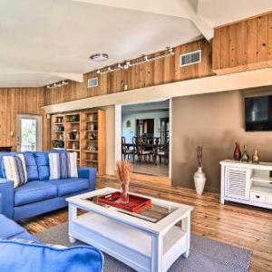 Riverfront House with Lanai and Games on 2 5 Acres!