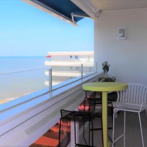 Royan - PLEINE VUE MER pour cet APPARTEMENT classé 2 étoiles - LES TAMARIS