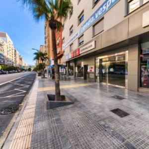 Holidays2Malaga Salitre cerca Estacion AVE & Fibra Wifi
