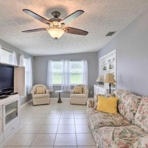 Quaint Okeechobee House with On-Site Lake!