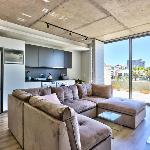 Studio with Balcony and City views Cape Town 