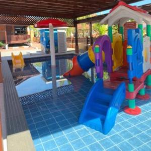 D'Razna Chalet Pantai Seberang Takir