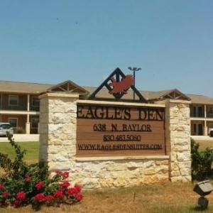 Eagles Den Suites at Cotulla