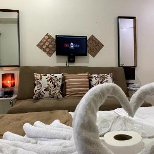 Sleep in Santorini Wake Up In Tagaytay Rushmore10