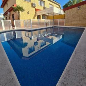 Casa Hermosilla con piscina by Sanlúcar Housing
