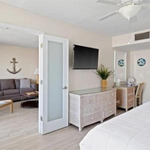 Beautiful Residence at Sundial Sanibel Steps to Beach with Great Amenities