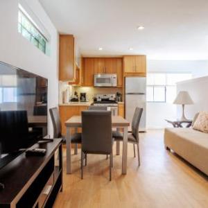 Modern 1 Bedroom Apartment in West LA by Stay Gia