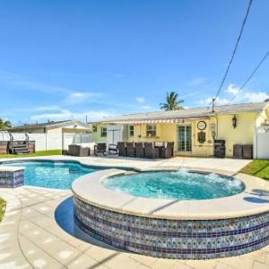 Pet-Friendly Palm Beach Oasis Less Than 4 Mi to Beach