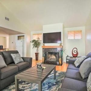 Sunny Woodland Hills Apt with Private Hot Tub!