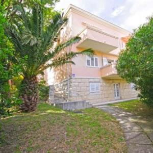 Apartments by the sea Makarska - 19202