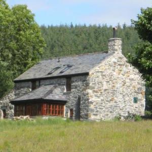 Bron-Nant Holiday Cottage