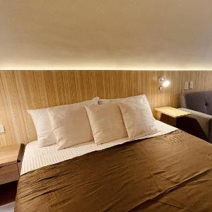 StayPlus Tagaytay Muji Minimalist Home w/ parking