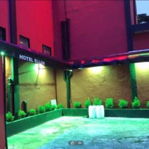 Hotel Ellos - Estacionamento e Café da Manhã Incluso