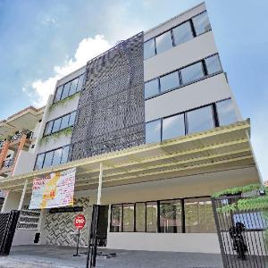 OYO Life 90649 Raja Residence Syariah