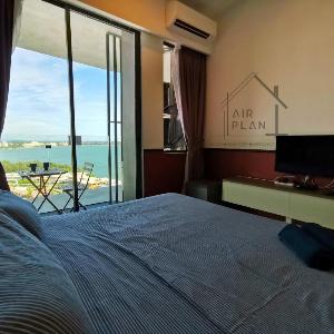 PD D’Wharf Amazing Seaview Suite 9 (Up to 3 pax)