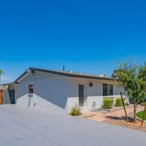 WanderJaunt - Graham - 3BR Home - North Scottsdale