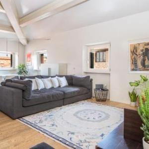 Stunning top floor flat in the heart of Verona