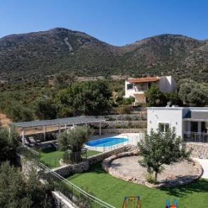 Family Villa Basilicata Gloria with Private Heated Pool BBQ & Kid's Play Area