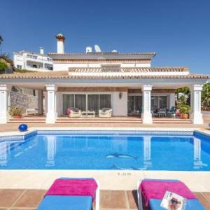 Villa Miraflores Sol by Villa Plus