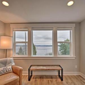 Lake Washington Home Steps from Leschi Shops!