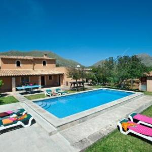 Villa Vinya by Villa Plus