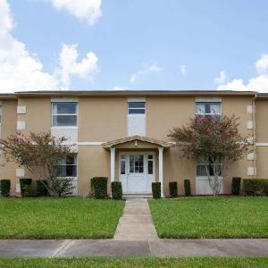 Super 8 by Wyndham Kissimmee