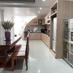 R&B Villa