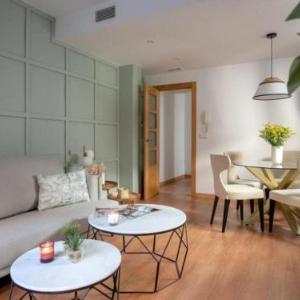 ChezmoiHomes Gran Via house with parking