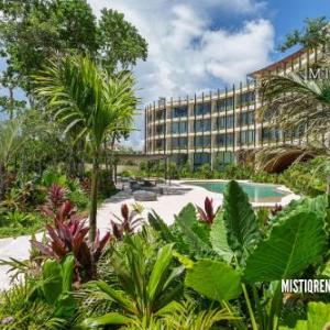 Mistiq Gardens