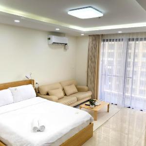 Luxury apartment for rent Vinhomes D’Capitale 01