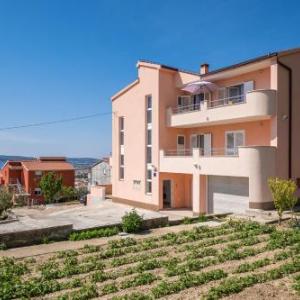 Apartments with parking space Kastel Stari Kastela - 19740